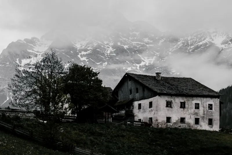 Why the Most Famous Haunted Places in America Are Basically Ghost Deserts Now
